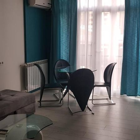 Beautiful Apartment Located In Pushkin Street Yerevan Luaran gambar