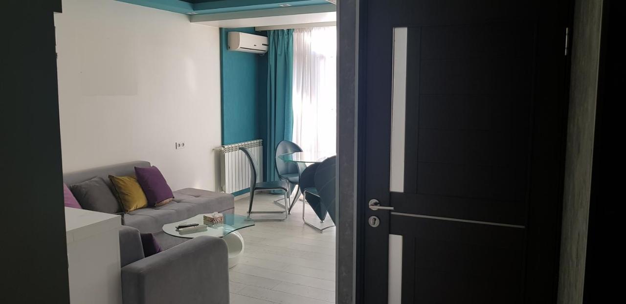 Beautiful Apartment Located In Pushkin Street Yerevan Luaran gambar