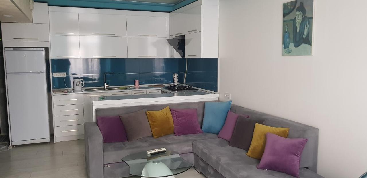 Beautiful Apartment Located In Pushkin Street Yerevan Luaran gambar